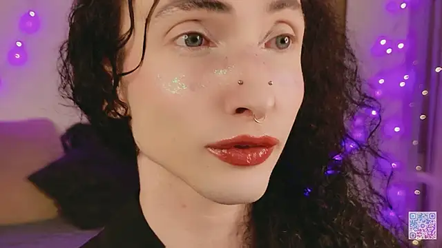 Snapshot of Queen_of_tease chatting on 24, 3, 2026 Queen of tease online show from 24, 3, 2026