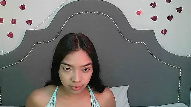 Snapshot of pocahontamoon chatting on 1, 11, 2025 pocahontamoon online show from 1, 11, 2025