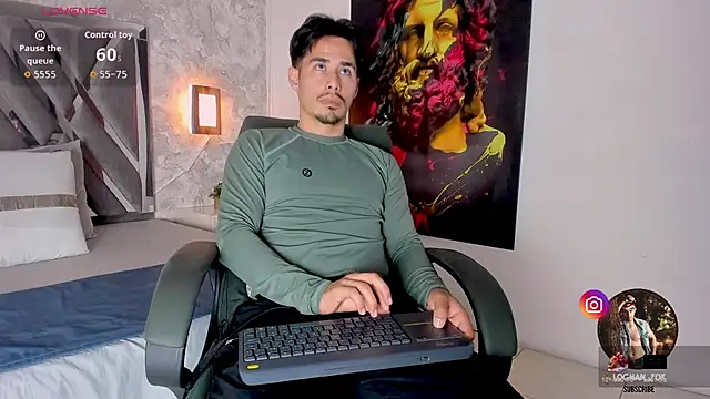 loghan fox online show from 14, 10, 2025