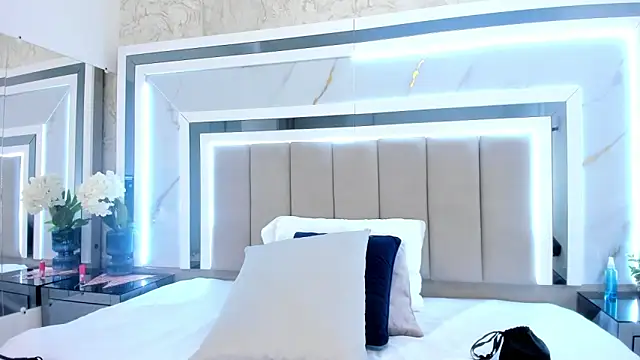 melodycharlotte online show from 22, 9, 2025