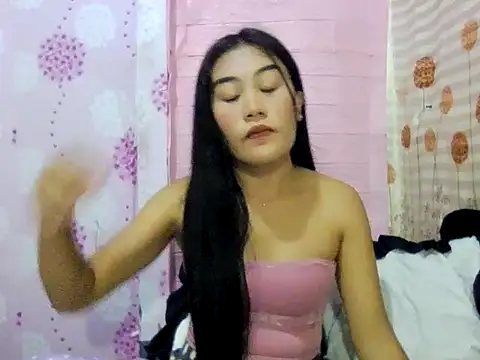 YourWildestDoll online show from 21, 12, 2025