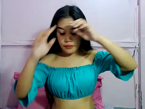 Snapshot of YourWildestDoll chatting on 21, 4, 2026 YourWildestDoll online show from 21, 4, 2026