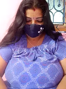 Snapshot of lathikaqueentamil chatting on 13, 9, 2025 lathikaqueentamil online show from 13, 9, 2025