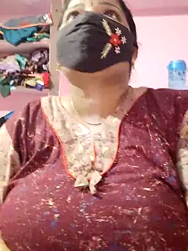 Snapshot of lathikaqueentamil chatting on 8, 10, 2025 lathikaqueentamil online show from 8, 10, 2025