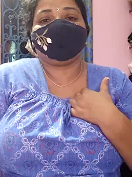 Snapshot of lathikaqueentamil chatting on 26, 10, 2025 lathikaqueentamil online show from 26, 10, 2025