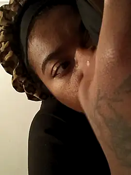 Tu GataLinda online show from 13, 11, 2025