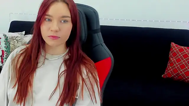 NoraHaynes online show from 16, 12, 2025