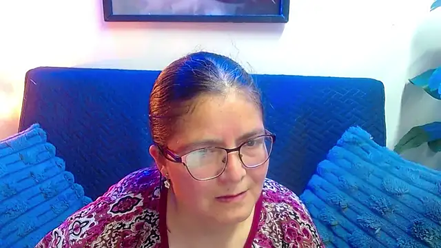 Snapshot of Linda_banks_ chatting on 13, 5, 2026 Linda banks online show from 13, 5, 2026