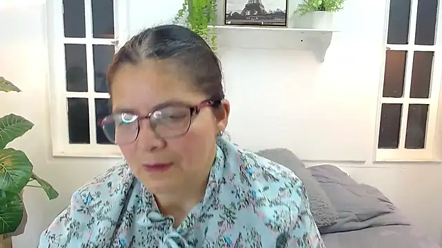 Snapshot of Linda_banks_ chatting on 24, 5, 2026 Linda banks online show from 24, 5, 2026