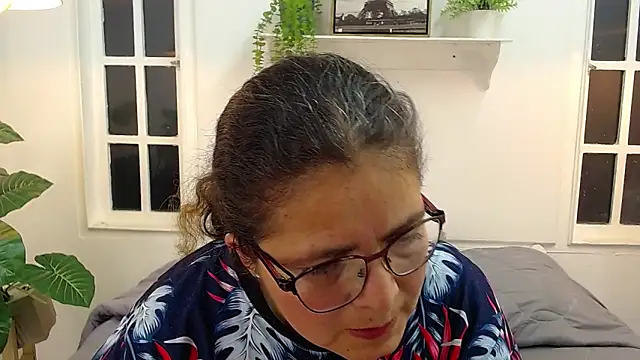 Snapshot of Linda_banks_ chatting on 26, 5, 2026 Linda banks online show from 26, 5, 2026