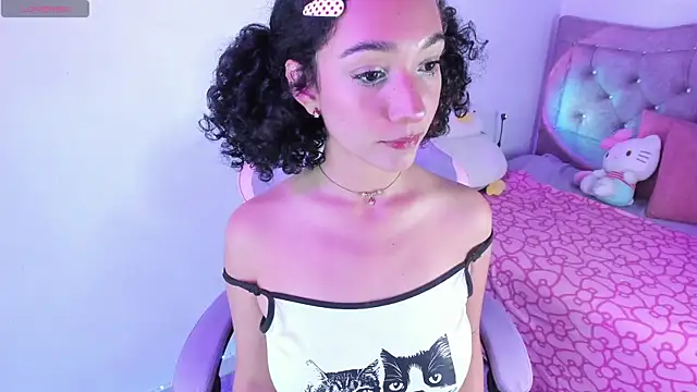 Snapshot of aline_ackerman chatting on 20, 4, 2026 aline ackerman online show from 20, 4, 2026