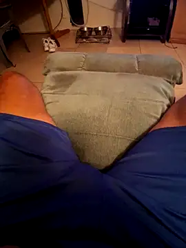 Snapshot of pullitoff chatting on 12, 11, 2025 pullitoff online show from 12, 11, 2025