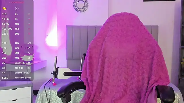 Snapshot of Scarlett21__ chatting on 5, 10, 2025 Scarlett21 online show from 5, 10, 2025