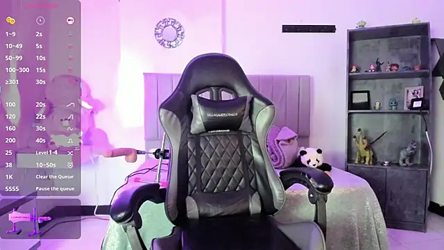 Snapshot of Scarlett21__ chatting on 15, 10, 2025 Scarlett21 online show from 15, 10, 2025