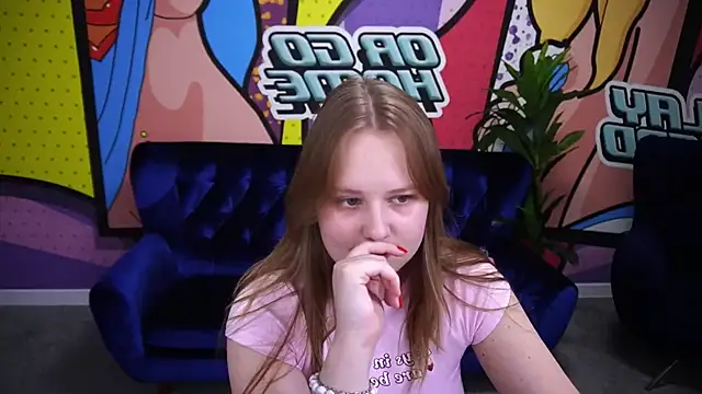 Snapshot of CrystallPaws chatting on 3, 11, 2025 CrystallPaws online show from 3, 11, 2025