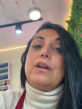 Snapshot of hotadhara01 chatting on 16, 12, 2025 hotadhara01 online show from 16, 12, 2025