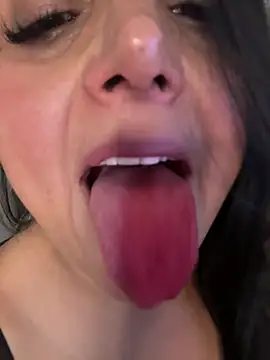 Snapshot of hotadhara01 chatting on 9, 4, 2026 hotadhara01 online show from 9, 4, 2026