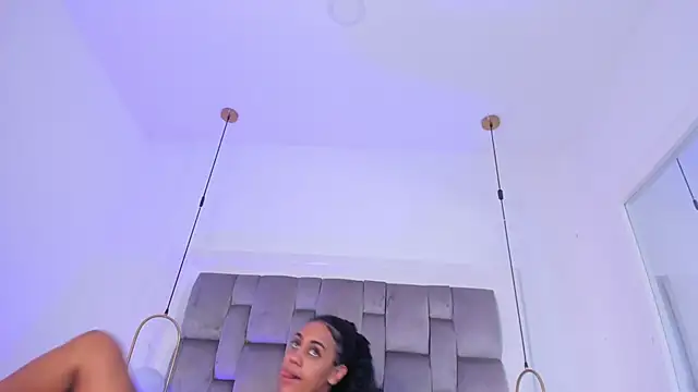 Snapshot of OnlyGia chatting on 9, 4, 2026 OnlyGia online show from 9, 4, 2026