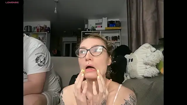 harleyblair online show from 25, 3, 2026