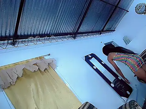 Snapshot of Anthonella_valentina chatting on 16, 4, 2026 Anthonella valentina online show from 16, 4, 2026