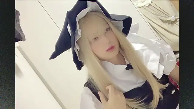 Snapshot of Mia032 chatting on 31, 10, 2025 Mia032 online show from 31, 10, 2025