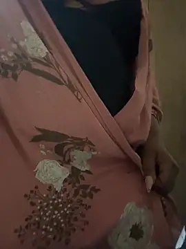 Snapshot of THICKBUNNYCHICKxxx chatting on 22, 3, 2026 THICKBUNNYCHICKxxx online show from 22, 3, 2026