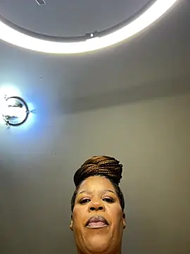 Snapshot of THICKBUNNYCHICKxxx chatting on 25, 3, 2026 THICKBUNNYCHICKxxx online show from 25, 3, 2026