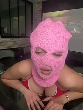 Snapshot of zoeypink chatting on 24, 9, 2025 zoeypink online show from 24, 9, 2025
