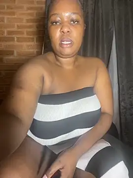 SEXYBOOBS21D online show from 8, 10, 2025