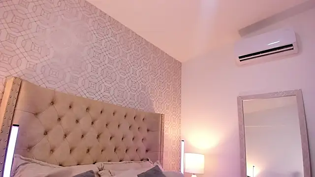 Snapshot of SuccubusDolly chatting on 31, 10, 2025 SuccubusDolly online show from 31, 10, 2025