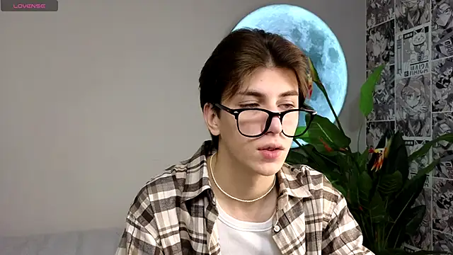 Oliver Starboy online show from 3, 10, 2025