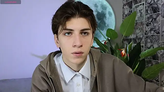 Oliver Starboy online show from 6, 10, 2025