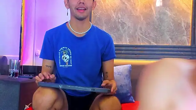 Snapshot of jeremytonner chatting on 11, 4, 2026 jeremytonner online show from 11, 4, 2026