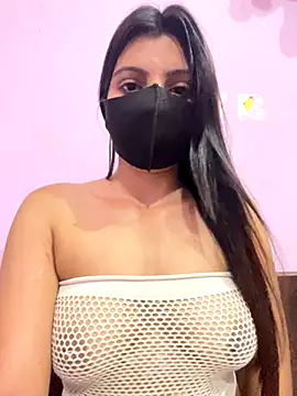 Snapshot of _01ruhi chatting on 6, 10, 2025  01ruhi online show from 6, 10, 2025