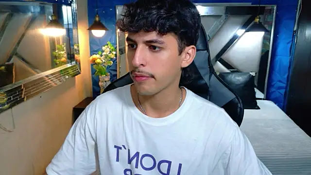 Snapshot of Alan_Del_Reyx chatting on 18, 2, 2026 Alan Del Reyx online show from 18, 2, 2026