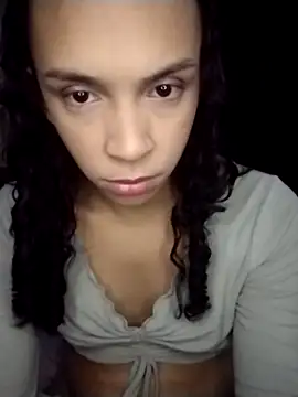 Snapshot of LunaMell chatting on 9, 10, 2025 LunaMell online show from 9, 10, 2025