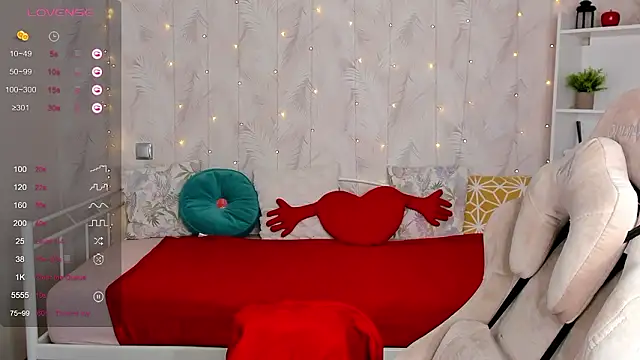 Snapshot of Tori_Cutie chatting on 18, 3, 2026 Tori Cutie online show from 18, 3, 2026