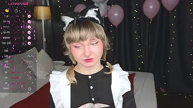 Snapshot of Tori_Cutie chatting on 28, 3, 2026 Tori Cutie online show from 28, 3, 2026