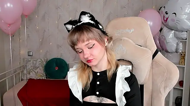 Snapshot of Tori_Cutie chatting on 3, 4, 2026 Tori Cutie online show from 3, 4, 2026