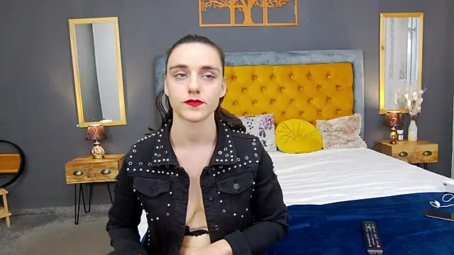 Snapshot of Jessica_White_ chatting on 24, 9, 2025 Jessica White online show from 24, 9, 2025