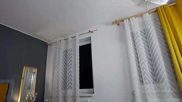 Snapshot of Jessica_White_ chatting on 7, 10, 2025 Jessica White online show from 7, 10, 2025