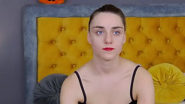 Snapshot of Jessica_White_ chatting on 5, 11, 2025 Jessica White online show from 5, 11, 2025