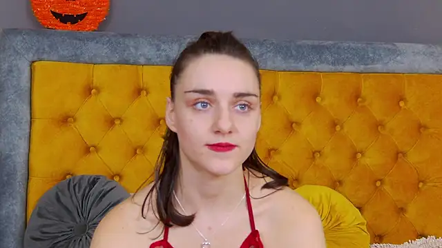 Snapshot of Jessica_White_ chatting on 11, 11, 2025 Jessica White online show from 11, 11, 2025