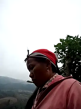 Snapshot of TinTin321 chatting on 17, 12, 2025 TinTin321 online show from 17, 12, 2025