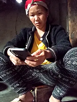 Snapshot of TinTin321 chatting on 21, 12, 2025 TinTin321 online show from 21, 12, 2025