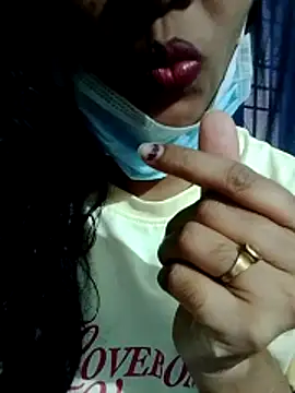 Snapshot of indumathi123 chatting on 3, 4, 2026 indumathi123 online show from 3, 4, 2026
