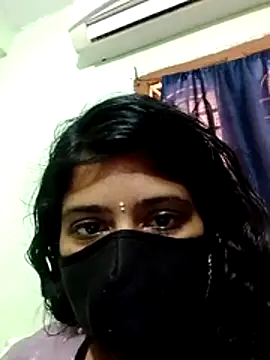 Snapshot of indumathi123 chatting on 17, 4, 2026 indumathi123 online show from 17, 4, 2026