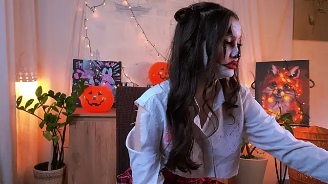 Snapshot of EvaDowe chatting on 31, 10, 2025 EvaDowe online show from 31, 10, 2025