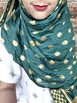 Indian-Aleena online show from 4, 12, 2025