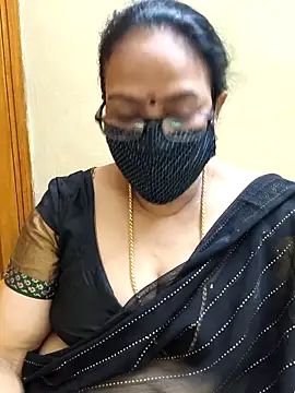Snapshot of heera-rani chatting on 27, 10, 2025 heera-rani online show from 27, 10, 2025